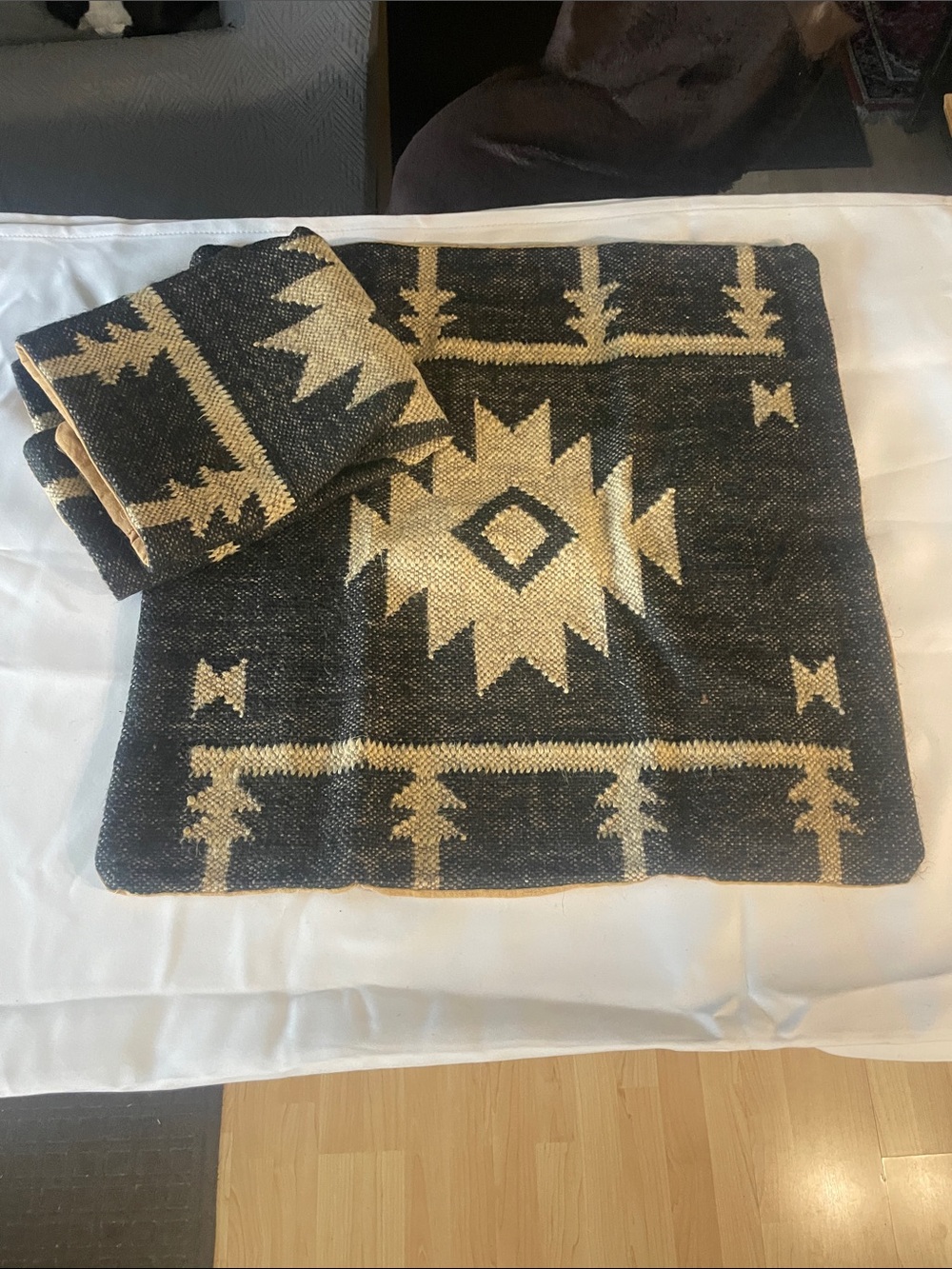 Handwoven Black Aztec Pillow Cover Kilim Turkish Pillow Case - Picture 7 of 7
